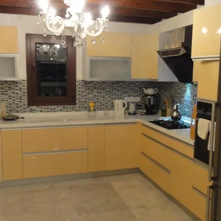 Elegant Villas 1-10 *